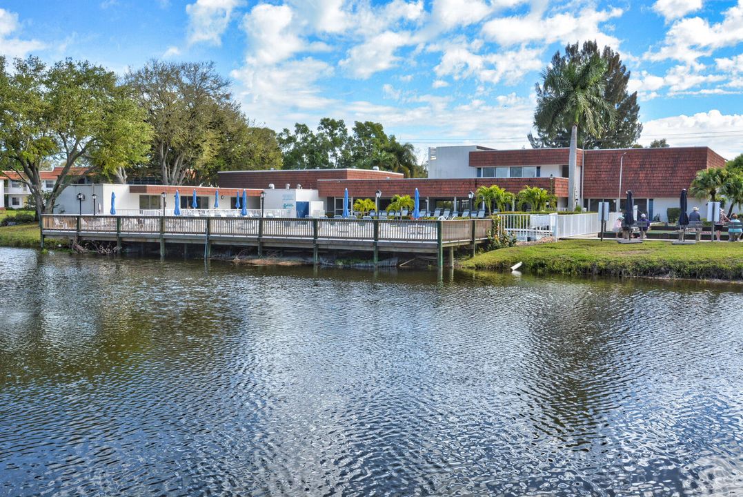 待售: $129,900 (1 贝兹, 1 浴室, 747 平方英尺)