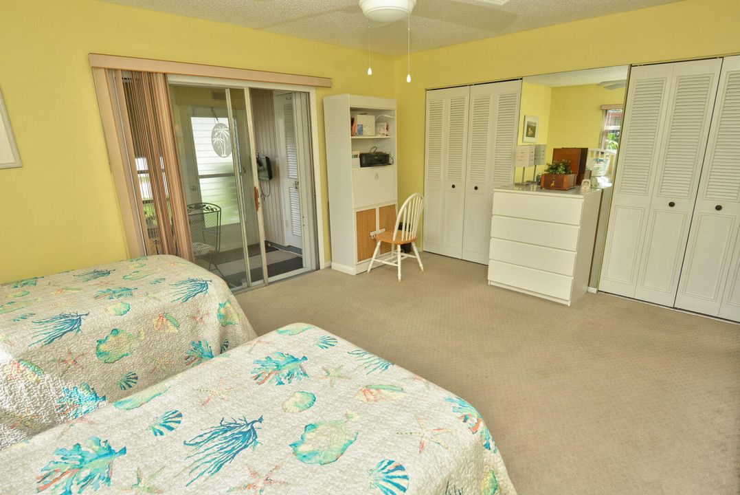 待售: $129,900 (1 贝兹, 1 浴室, 747 平方英尺)