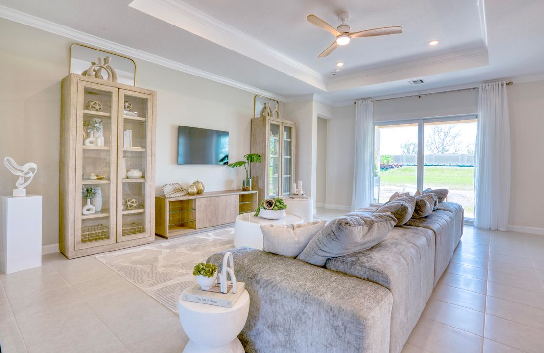 Activo con contrato: $429,950 (3 camas, 2 baños, 2325 Pies cuadrados)