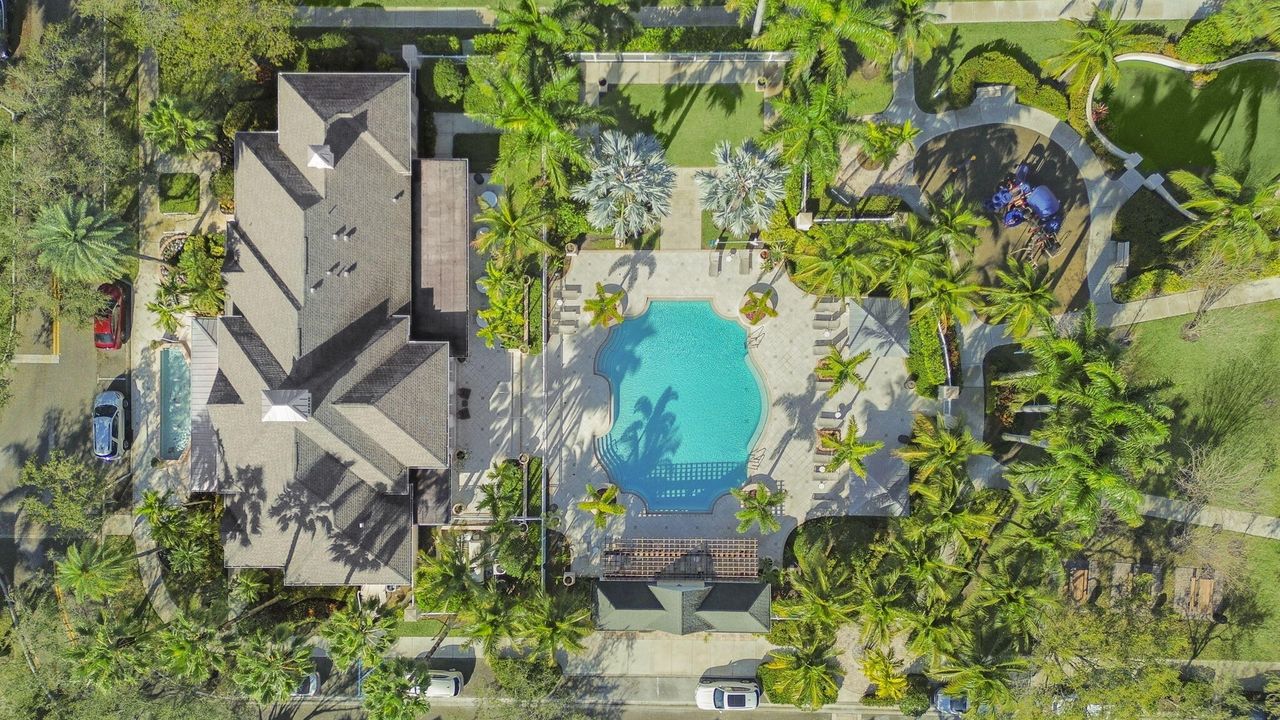 En Venta: $384,900 (2 camas, 2 baños, 1344 Pies cuadrados)