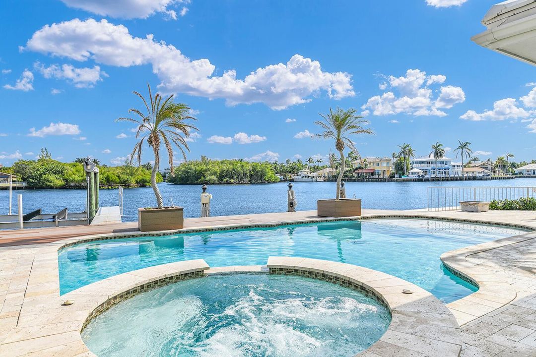 For Sale: $4,899,900 (3 beds, 2 baths, 2234 Square Feet)