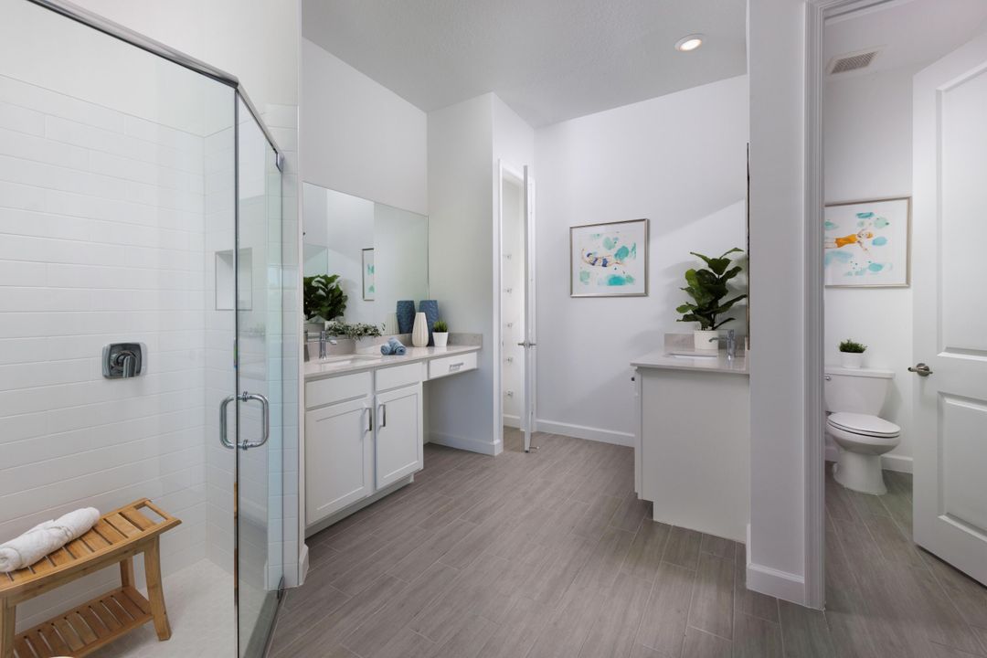 合同活跃: $799,950 (5 贝兹, 4 浴室, 3662 平方英尺)