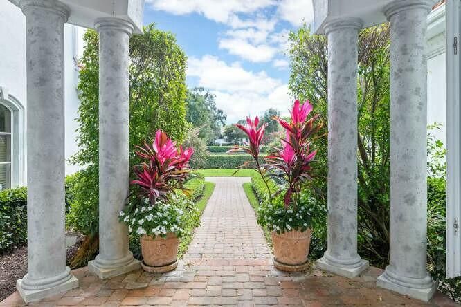En Venta: $7,950,000 (8 camas, 7 baños, 7230 Pies cuadrados)