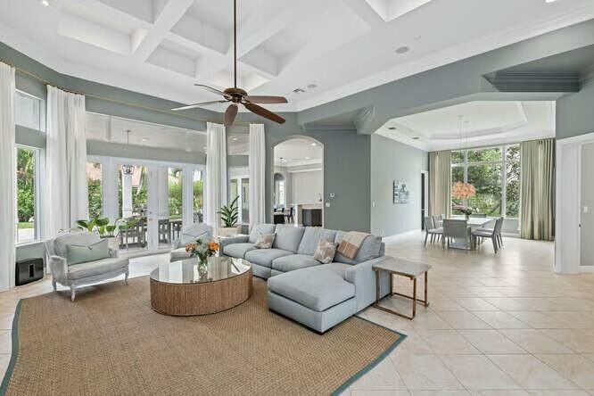 En Venta: $7,950,000 (8 camas, 7 baños, 7230 Pies cuadrados)