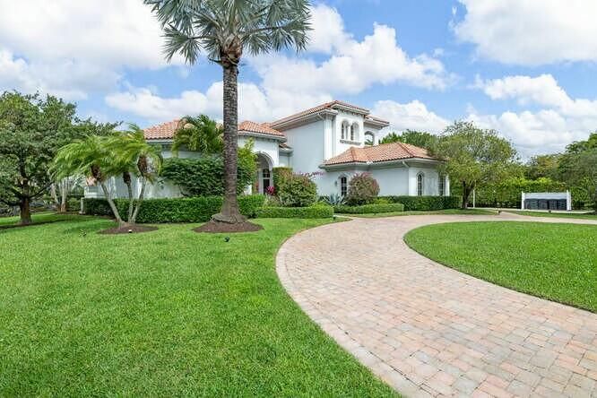 En Venta: $7,950,000 (8 camas, 7 baños, 7230 Pies cuadrados)