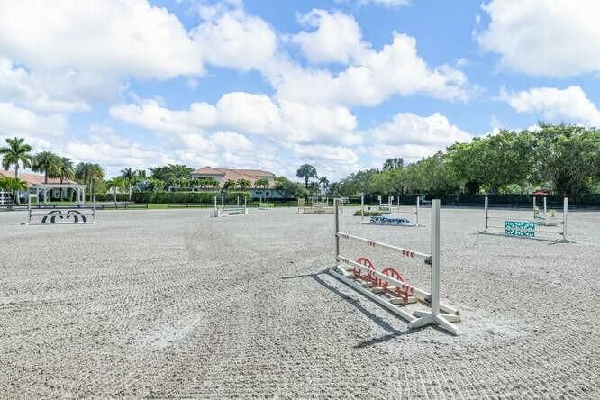 En Venta: $7,950,000 (8 camas, 7 baños, 7230 Pies cuadrados)