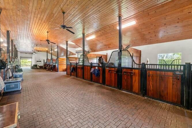 En Venta: $7,950,000 (8 camas, 7 baños, 7230 Pies cuadrados)