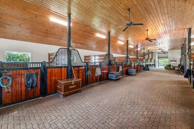 En Venta: $7,950,000 (8 camas, 7 baños, 7230 Pies cuadrados)