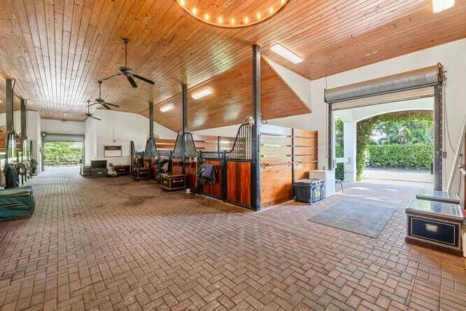 En Venta: $7,950,000 (8 camas, 7 baños, 7230 Pies cuadrados)