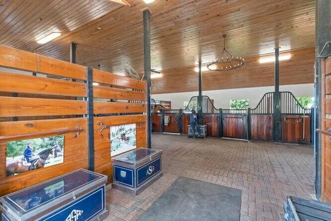 En Venta: $7,950,000 (8 camas, 7 baños, 7230 Pies cuadrados)