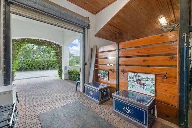 En Venta: $7,950,000 (8 camas, 7 baños, 7230 Pies cuadrados)