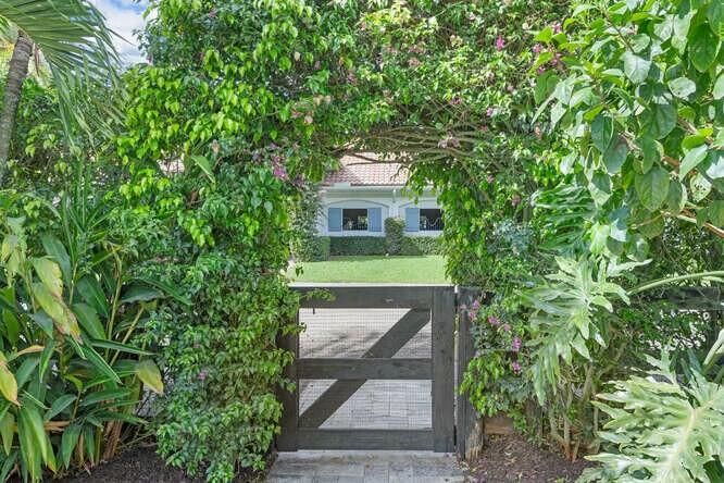En Venta: $7,950,000 (8 camas, 7 baños, 7230 Pies cuadrados)