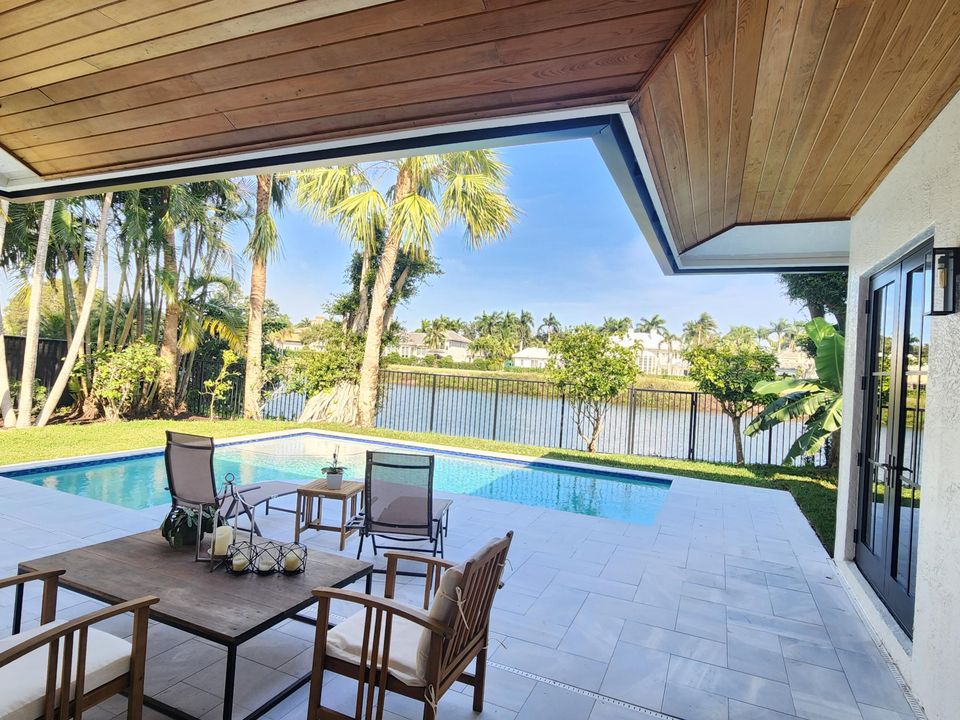 For Sale: $1,870,000 (3 beds, 3 baths, 2017 Square Feet)