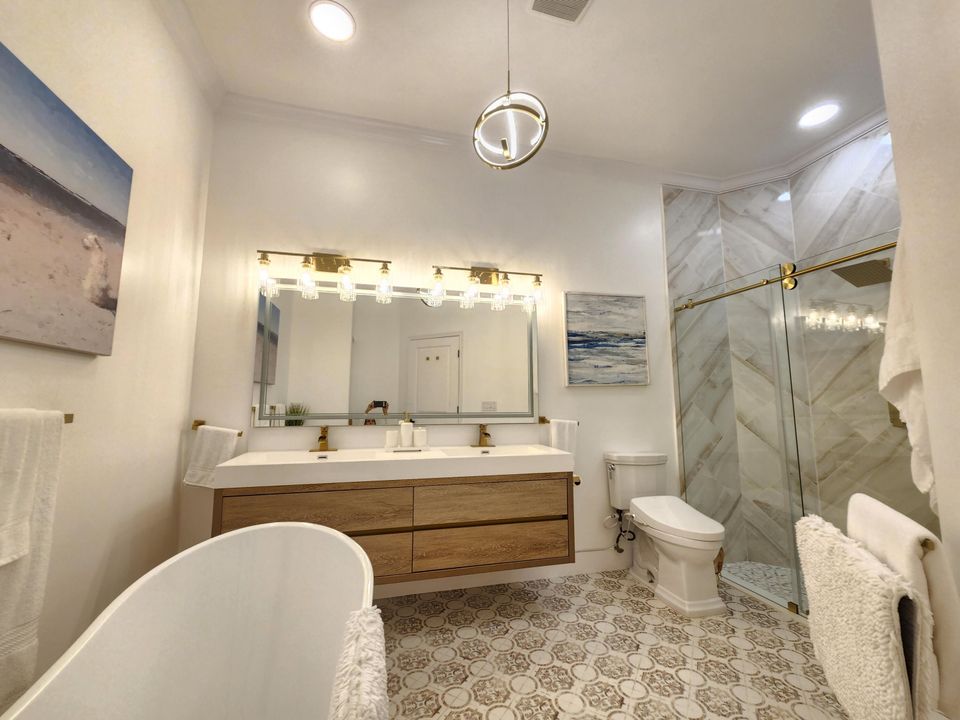 For Sale: $1,870,000 (3 beds, 3 baths, 2017 Square Feet)