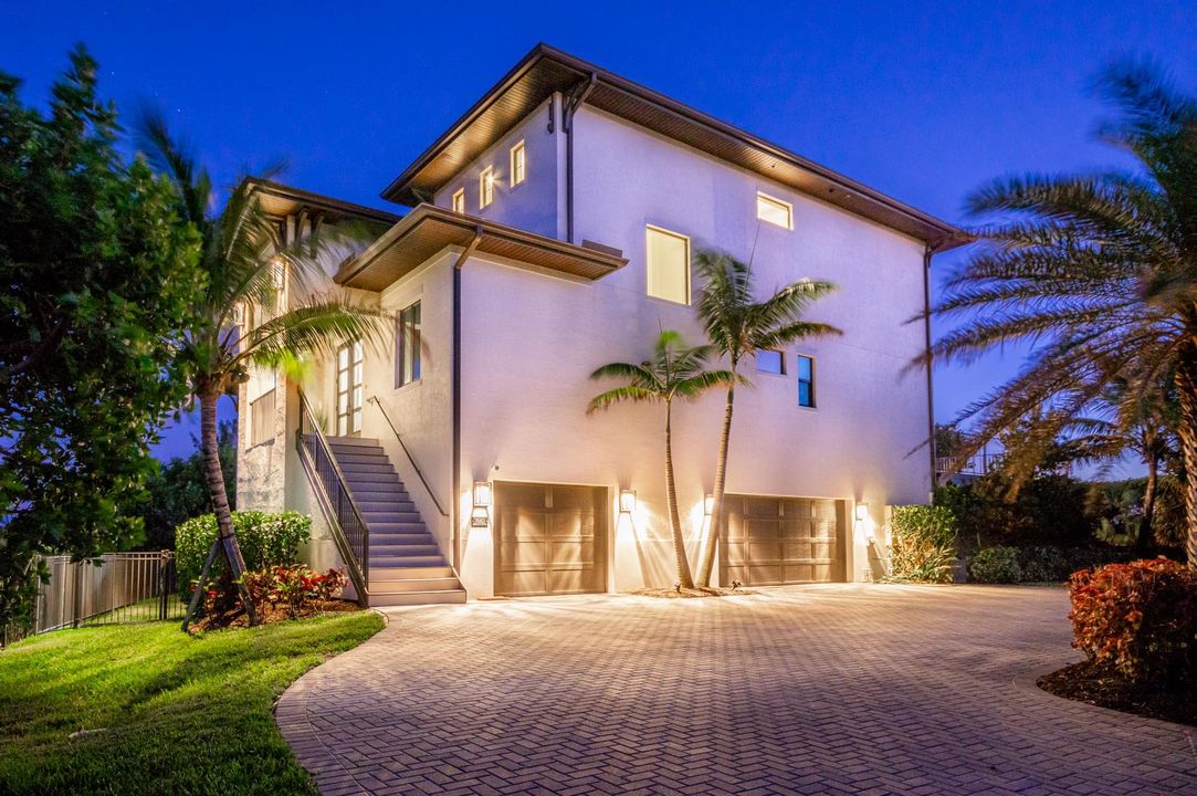 待售: $3,499,989 (4 贝兹, 3 浴室, 3807 平方英尺)