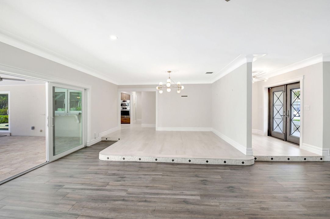 For Sale: $1,799,000 (3 beds, 3 baths, 2811 Square Feet)