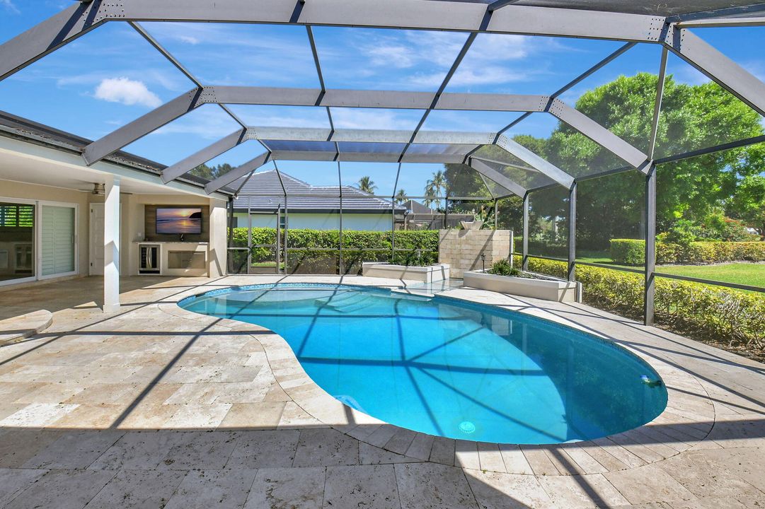 For Sale: $1,799,000 (3 beds, 3 baths, 2811 Square Feet)