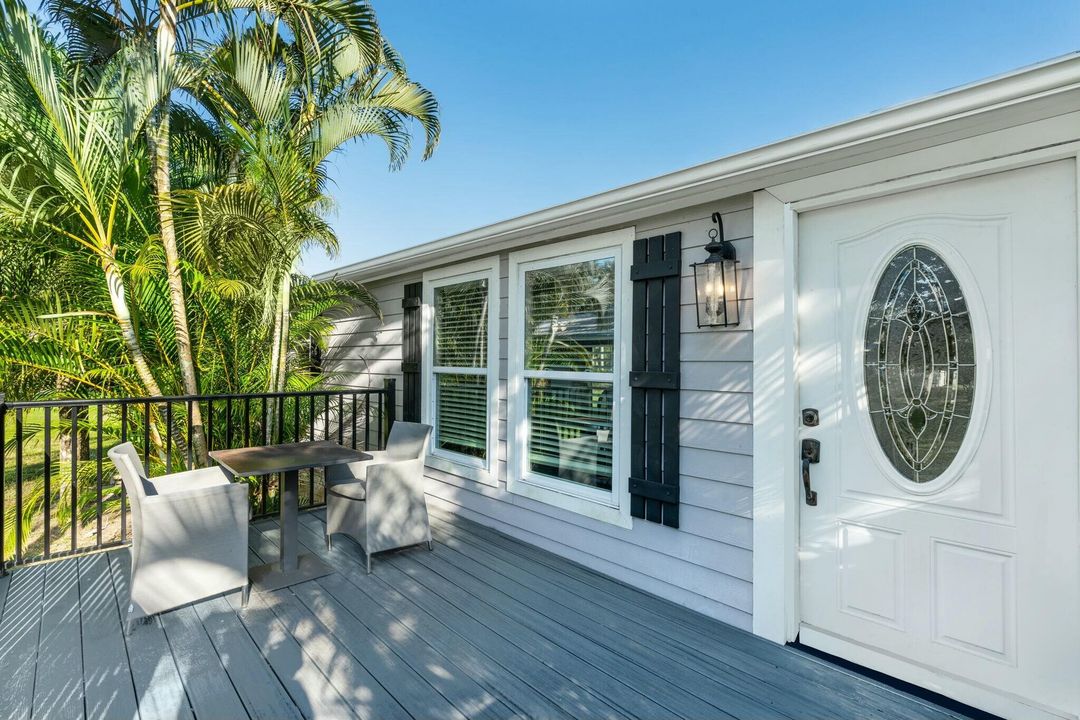 Active With Contract: $2,590,000 (4 beds, 3 baths, 1249 Square Feet)