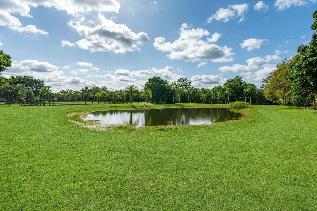 Active With Contract: $2,590,000 (4 beds, 3 baths, 1249 Square Feet)