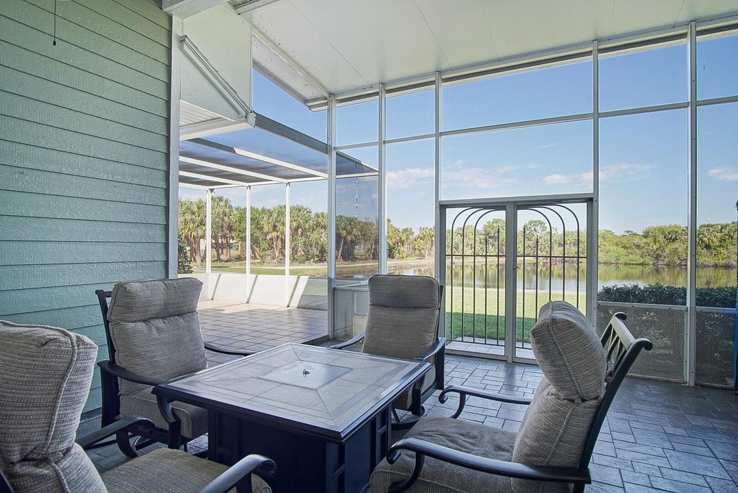 На продажу: $459,000 (3 спален, 2 ванн, 2707 Квадратных фут)