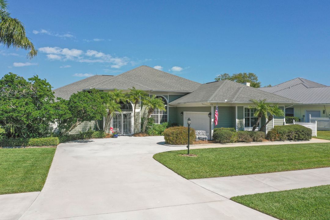 На продажу: $459,000 (3 спален, 2 ванн, 2707 Квадратных фут)