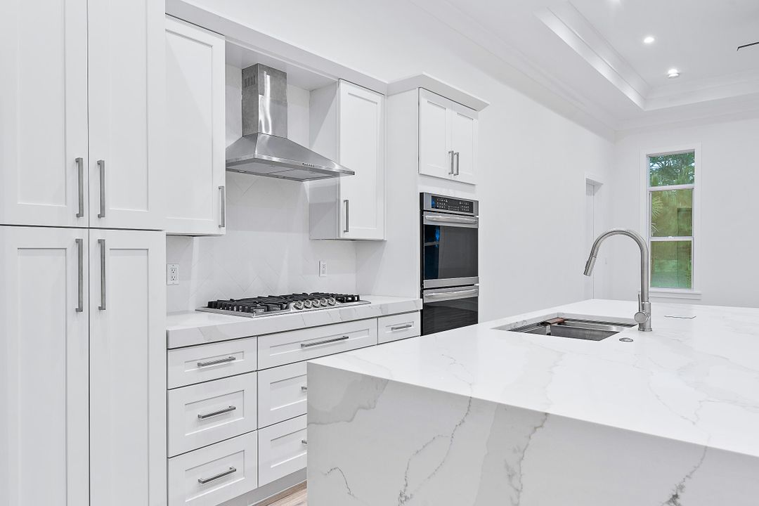 For Sale: $2,125,000 (4 beds, 4 baths, 3801 Square Feet)