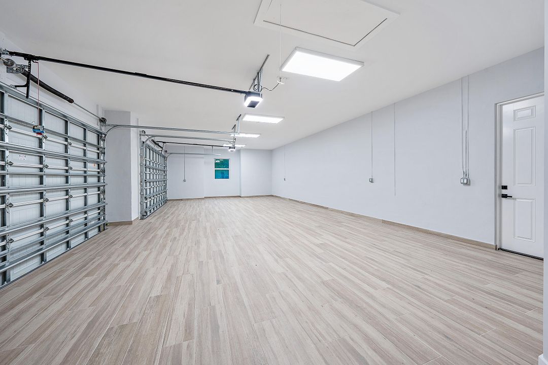 For Sale: $2,125,000 (4 beds, 4 baths, 3801 Square Feet)