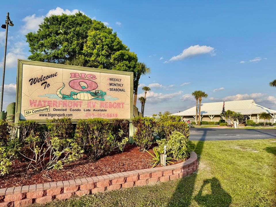 待售: $124,000 (1 贝兹, 1 浴室, 409 平方英尺)