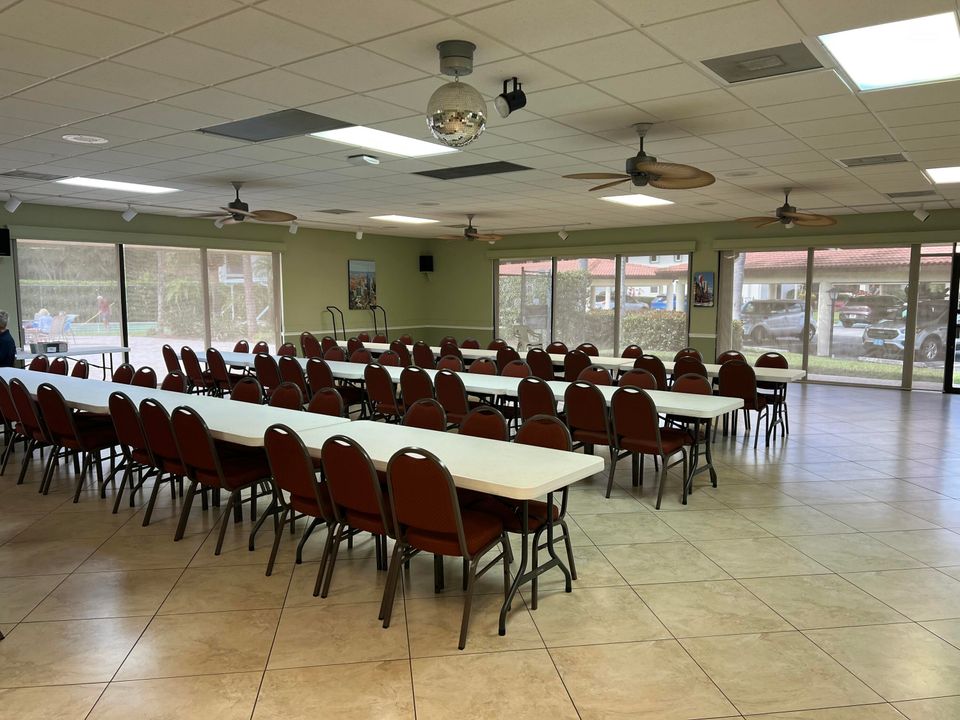 Active With Contract: $150,000 (1 beds, 1 baths, 820 Square Feet)