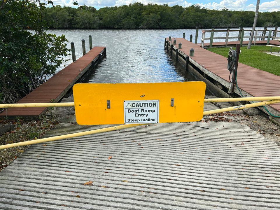 Active With Contract: $150,000 (1 beds, 1 baths, 820 Square Feet)