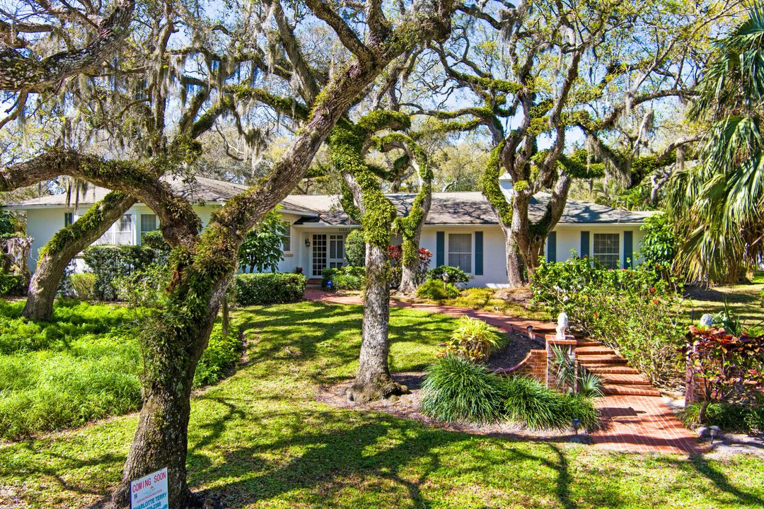 На продажу: $2,950,000 (5 спален, 4 ванн, 5273 Квадратных фут)