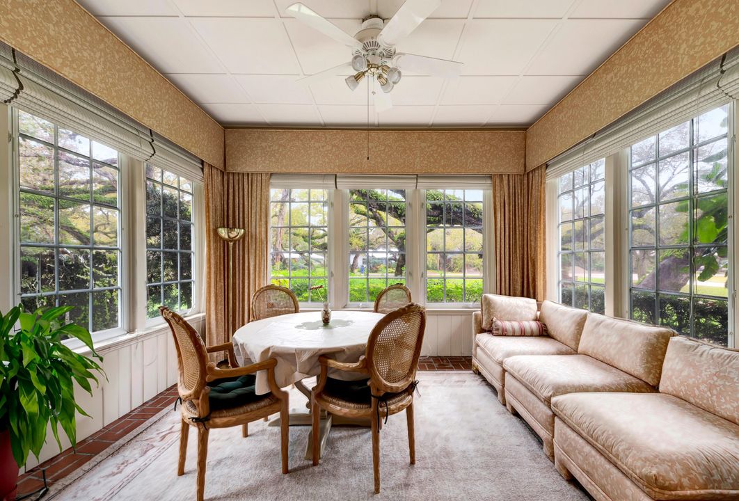 На продажу: $2,950,000 (5 спален, 4 ванн, 5273 Квадратных фут)