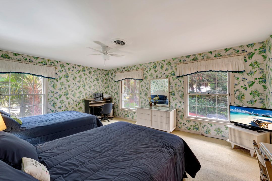 На продажу: $2,950,000 (5 спален, 4 ванн, 5273 Квадратных фут)