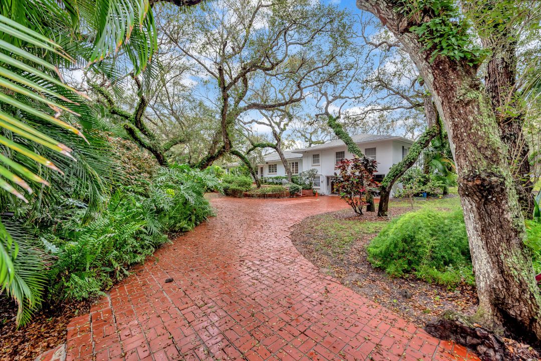 На продажу: $2,950,000 (5 спален, 4 ванн, 5273 Квадратных фут)