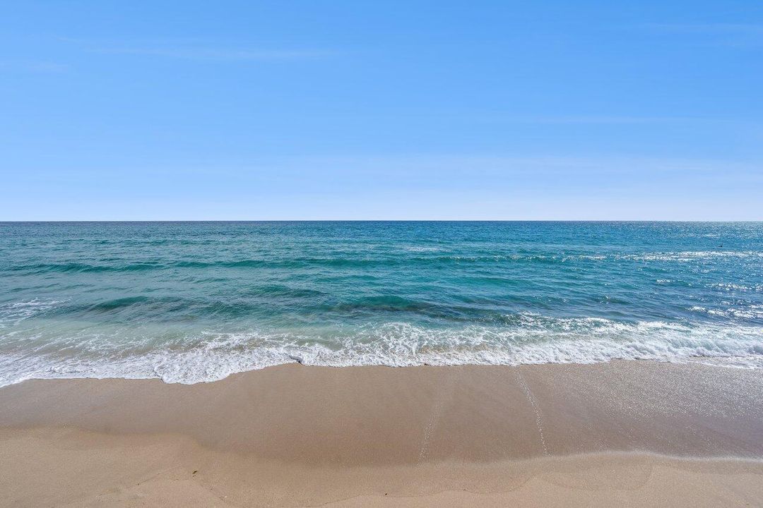 出租: $12,000 (2 贝兹, 3 浴室, 2608 平方英尺)