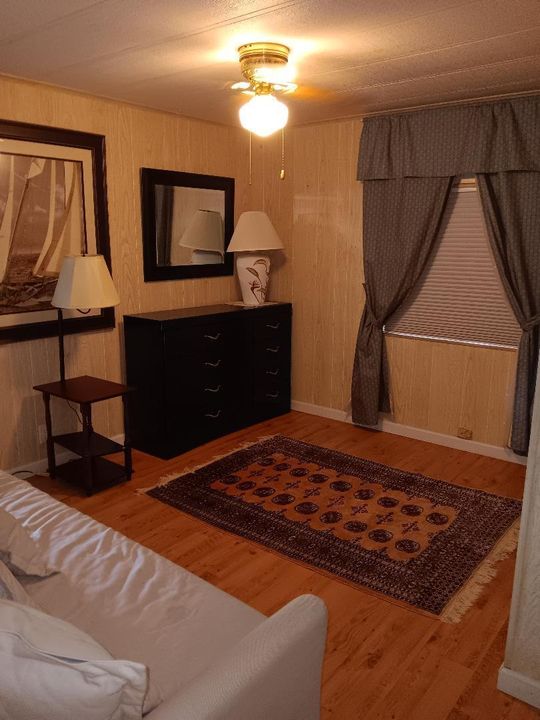 合同活跃: $224,900 (3 贝兹, 2 浴室, 1520 平方英尺)