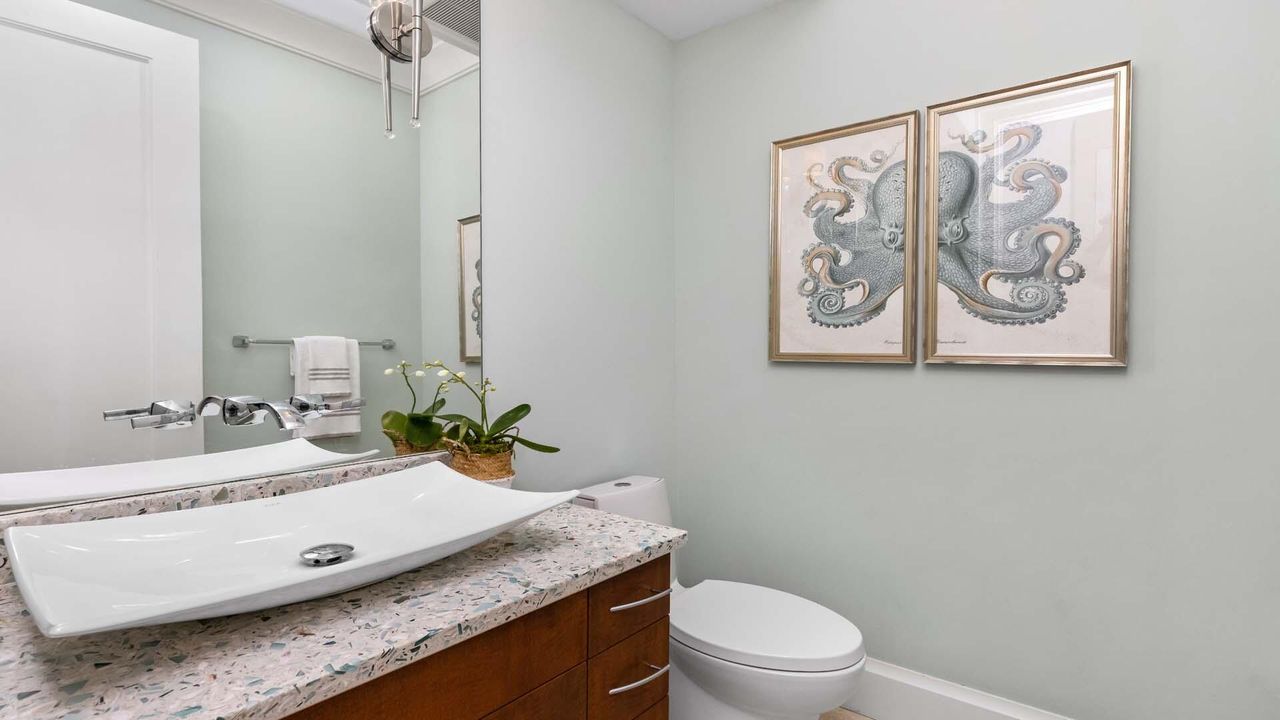 For Sale: $3,395,000 (4 beds, 3 baths, 3220 Square Feet)