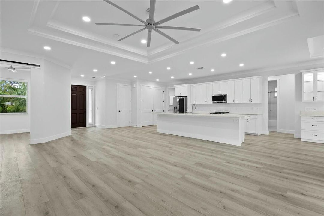 Active With Contract: $2,200,000 (3 beds, 5 baths, 3251 Square Feet)