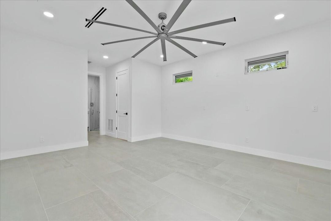 Active With Contract: $2,200,000 (3 beds, 5 baths, 3251 Square Feet)