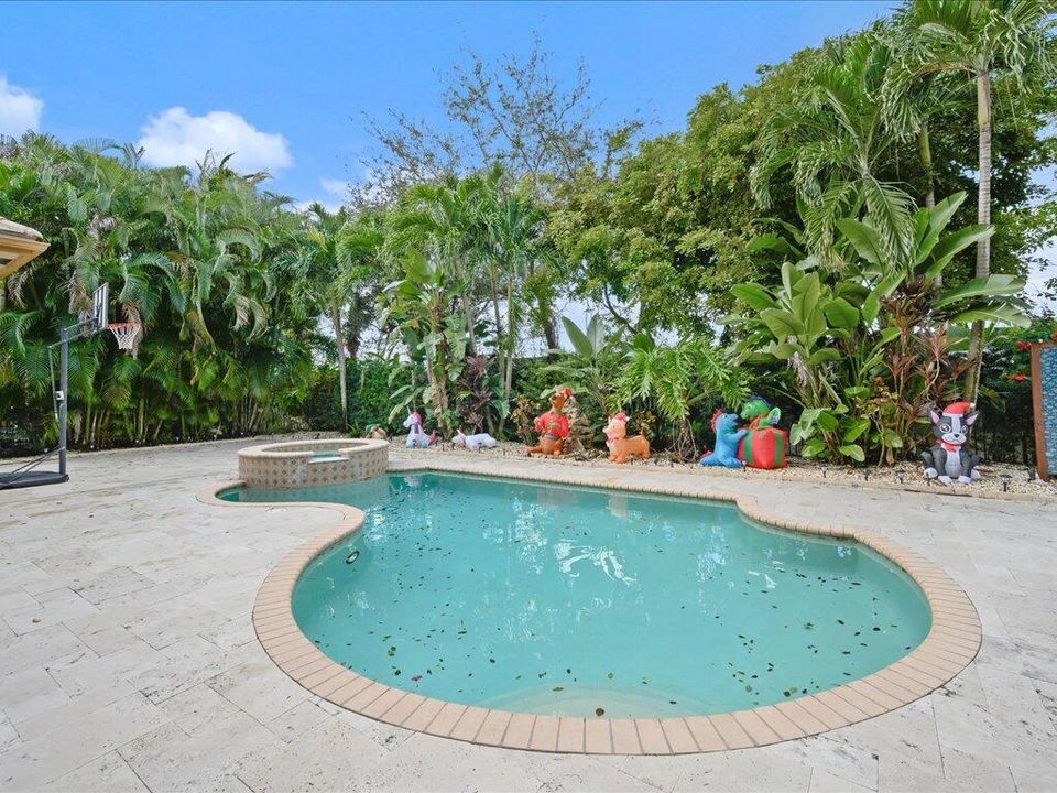 Под контрактом: $1,399,999 (5 спален, 6 ванн, 6307 Квадратных фут)