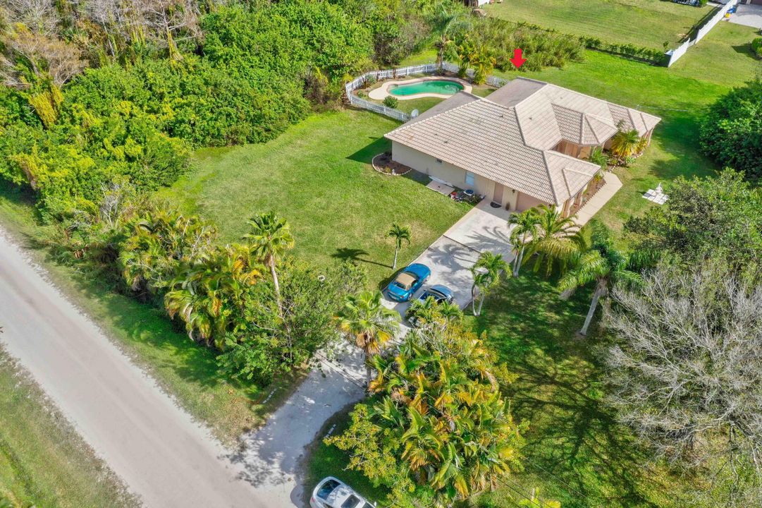 For Rent: $5,500 (4 beds, 2 baths, 2500 Square Feet)