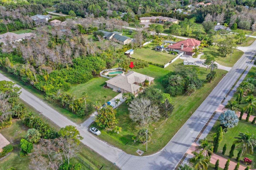 For Rent: $5,500 (4 beds, 2 baths, 2500 Square Feet)