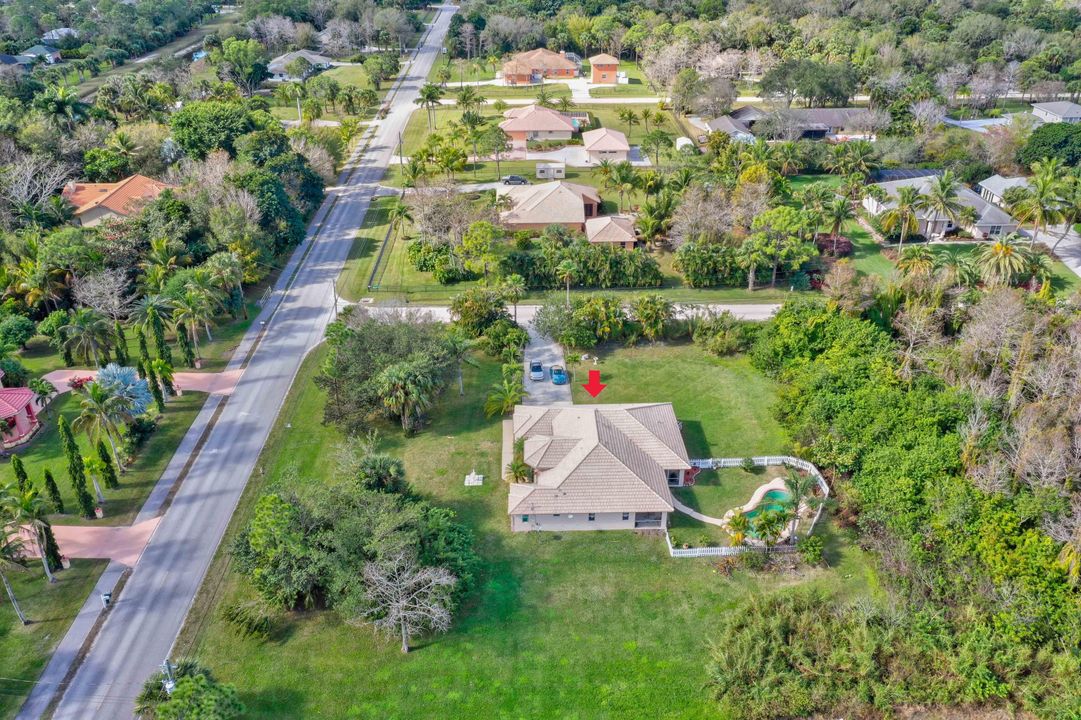 For Rent: $5,500 (4 beds, 2 baths, 2500 Square Feet)