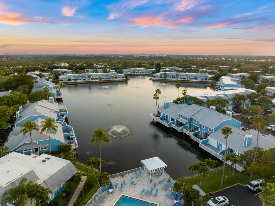 待售: $699,000 (3 贝兹, 2 浴室, 1746 平方英尺)