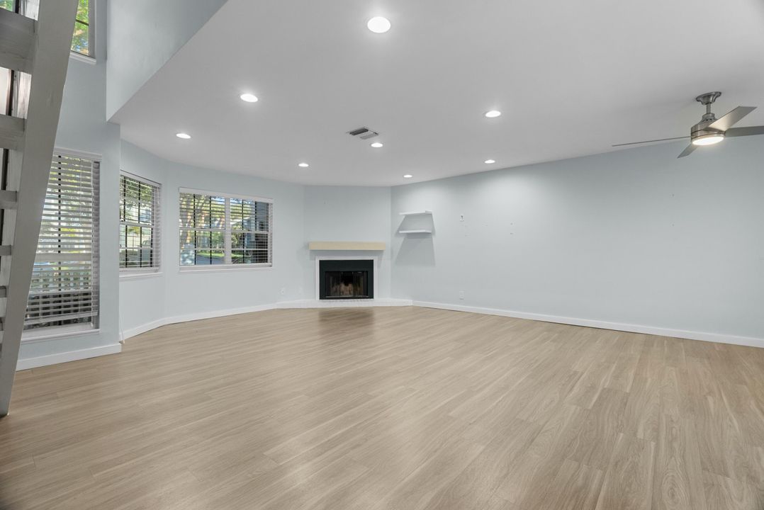 待售: $699,000 (3 贝兹, 2 浴室, 1746 平方英尺)