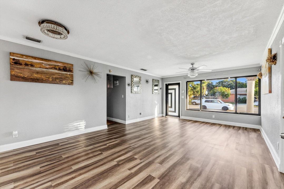 На продажу: $925,000 (4 спален, 3 ванн, 2656 Квадратных фут)