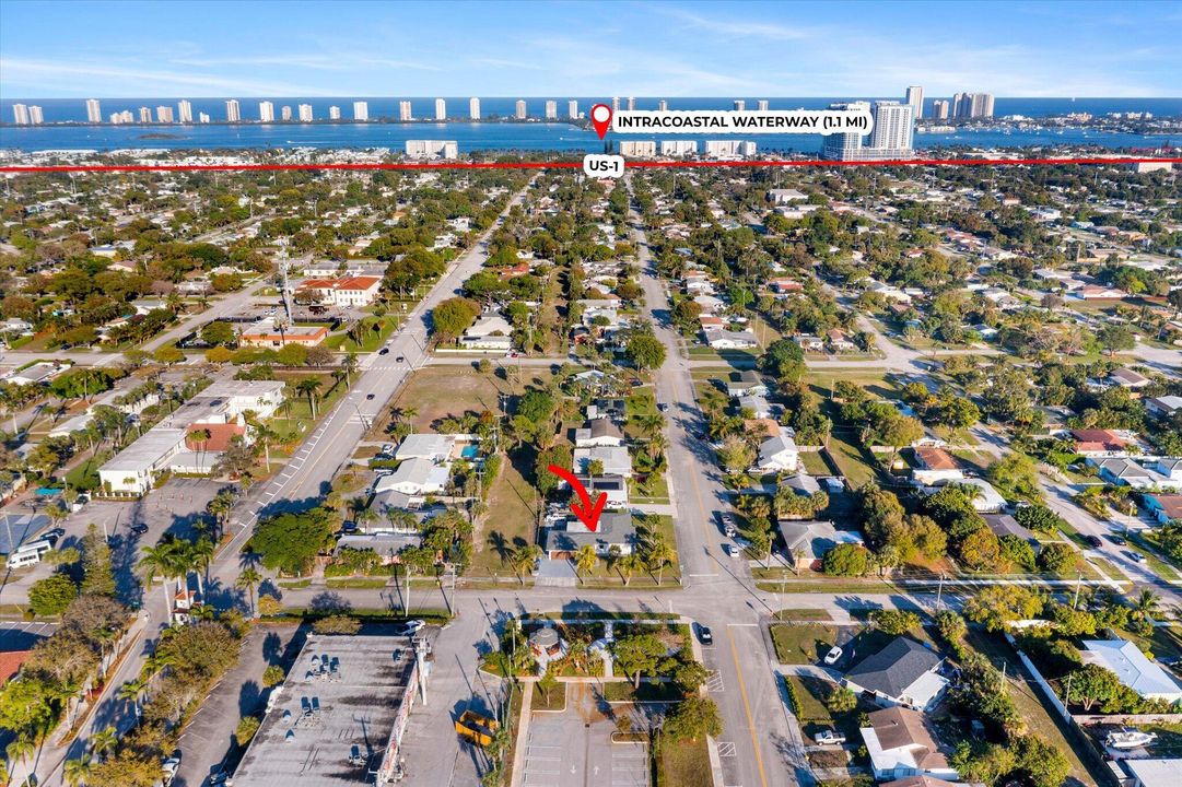 На продажу: $925,000 (4 спален, 3 ванн, 2656 Квадратных фут)