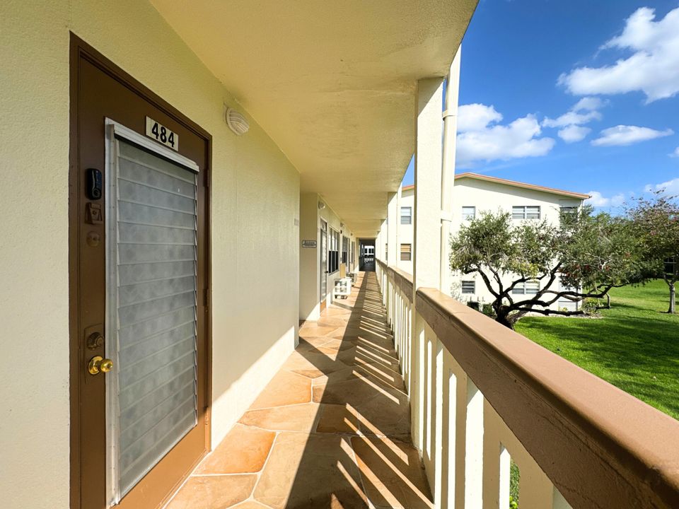 For Sale: $83,999 (1 beds, 1 baths, 600 Square Feet)