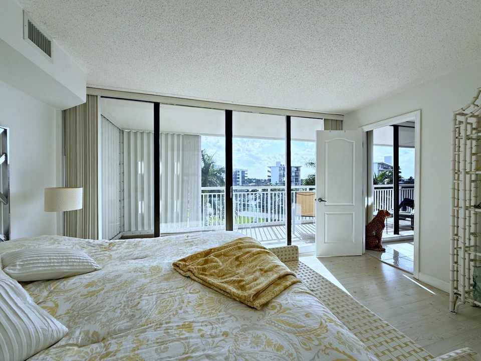 Active With Contract: $7,000 (1 beds, 2 baths, 1224 Square Feet)