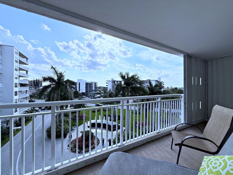 Active With Contract: $7,000 (1 beds, 2 baths, 1224 Square Feet)